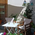 Avli Lägenhet