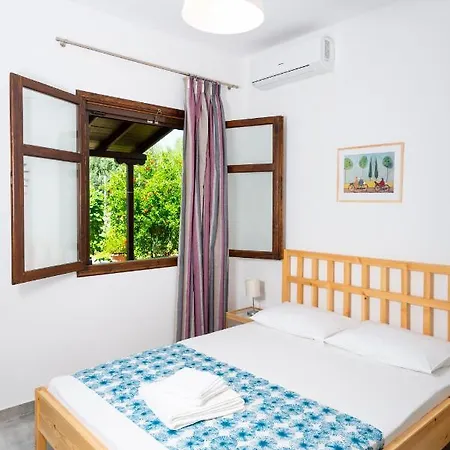 Avli Apartment Pyrgadikia